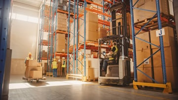 kpis-improve-warehouse-operations